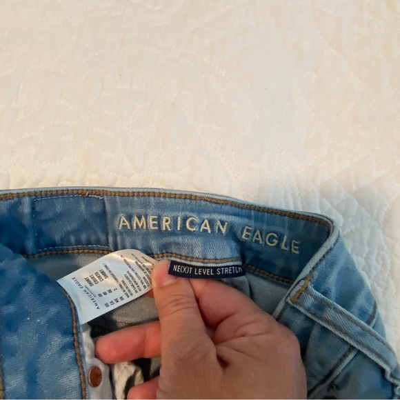 American Eagle 00 short jeans - Picture 3 of 3